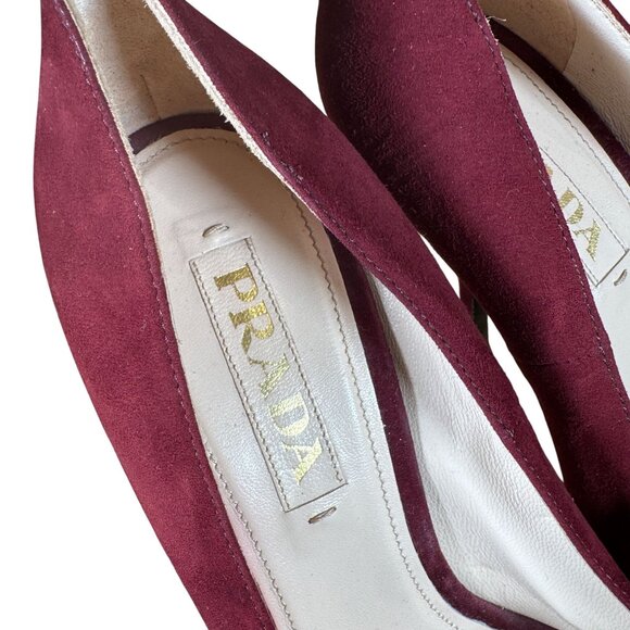 Prada Burgundy Red Suede Pointed Toe Heels Pumps w/ Bow Accent Size 39 - Picture 5 of 11